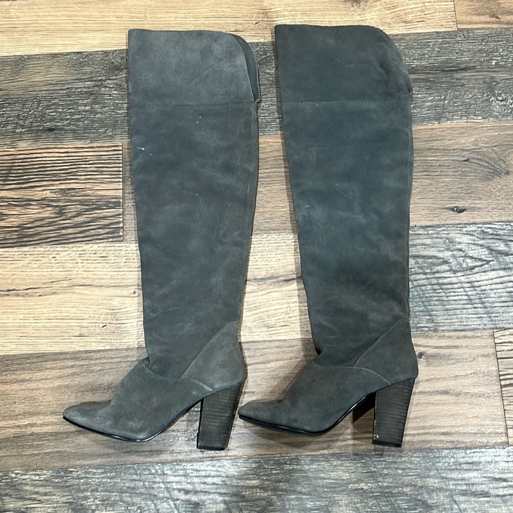 Kimchi Blue Grey Suede Knee High Boots Size 8